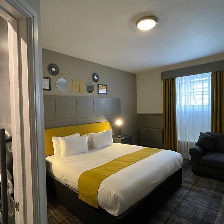 The County Hotel Гейверфордвест Екстер'єр фото